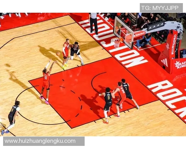 火箭力克快船,取得四连胜,势不可挡! 火箭力克快船,取得四连胜,势不可挡!